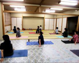 リラックスヨガ