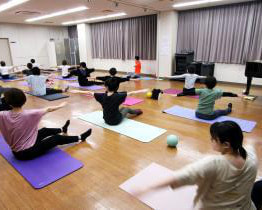 ピラティス(骨盤体操)